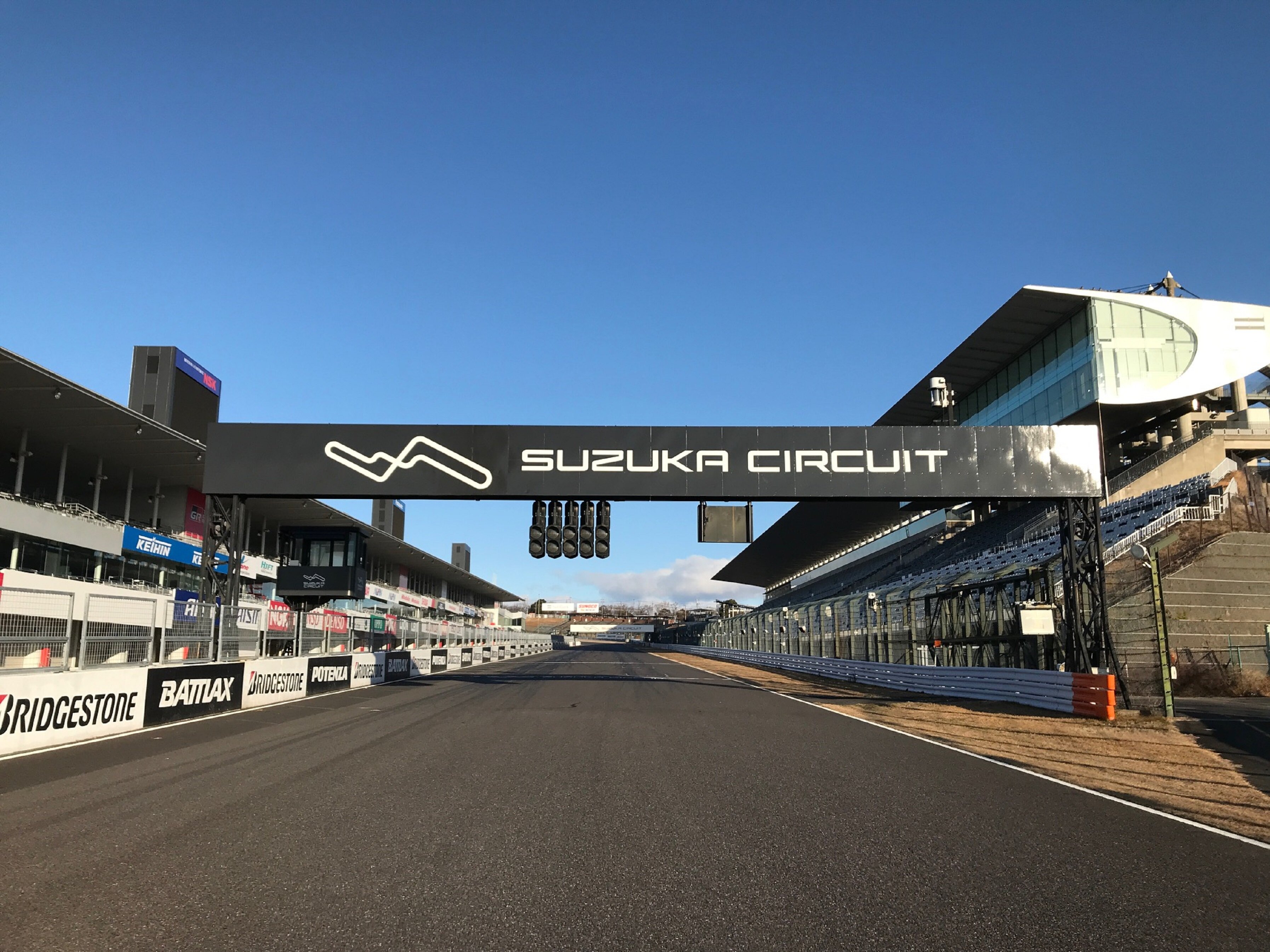 レーシングコースブリッジ.jpg